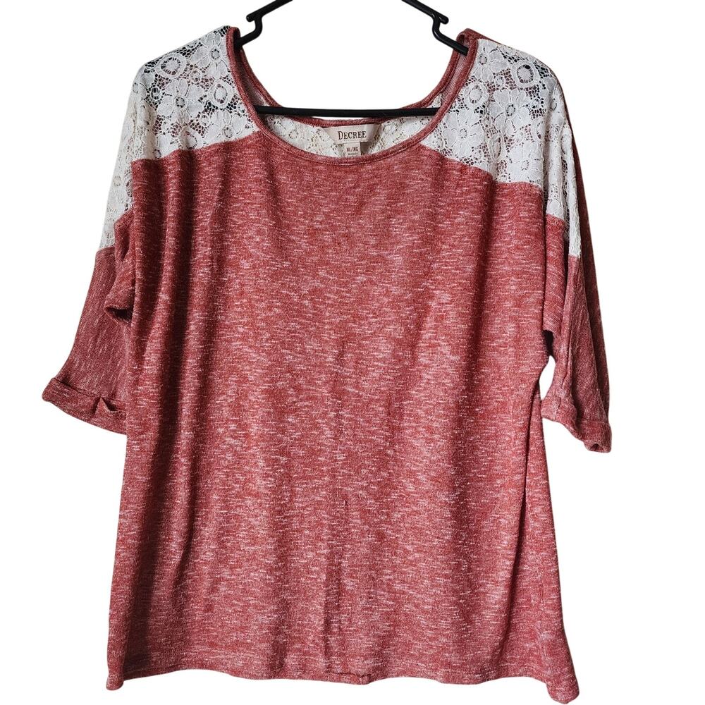 Decree Top Womens Size XL 3/4 Sleeve Knit Lace Accents Blouse Pullover Red White